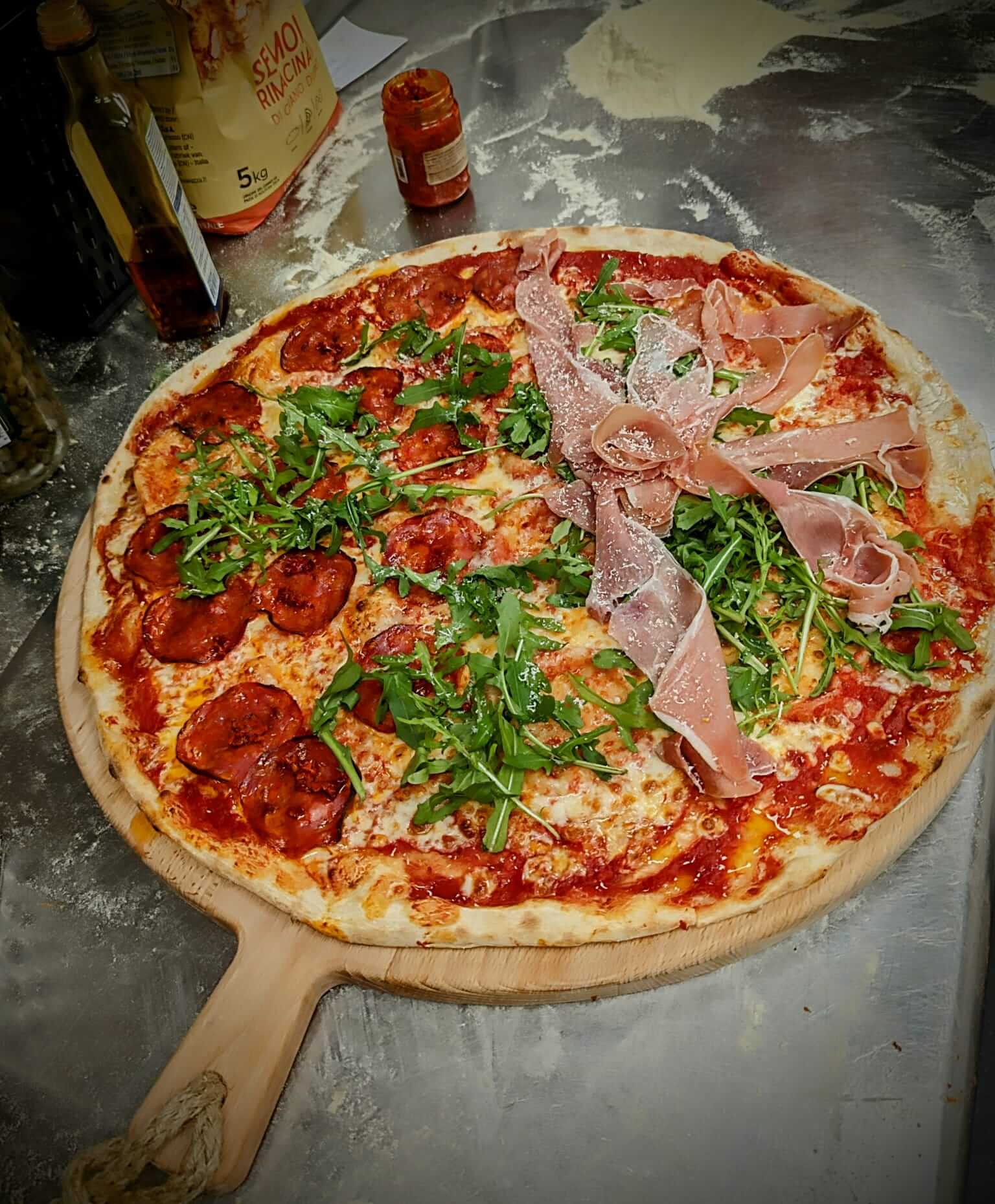 Pizza - Chorizo/Parma